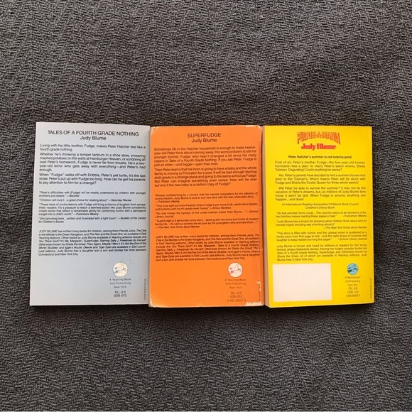 Vintage Judy Blume Small Paperbacks Superfudge Fudge-A-Mania Tales of a Fourth G - Picture 2 of 2
